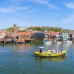 Old Steamship Quarters Апартаменты