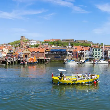 Old Steamship Quarters Apartment